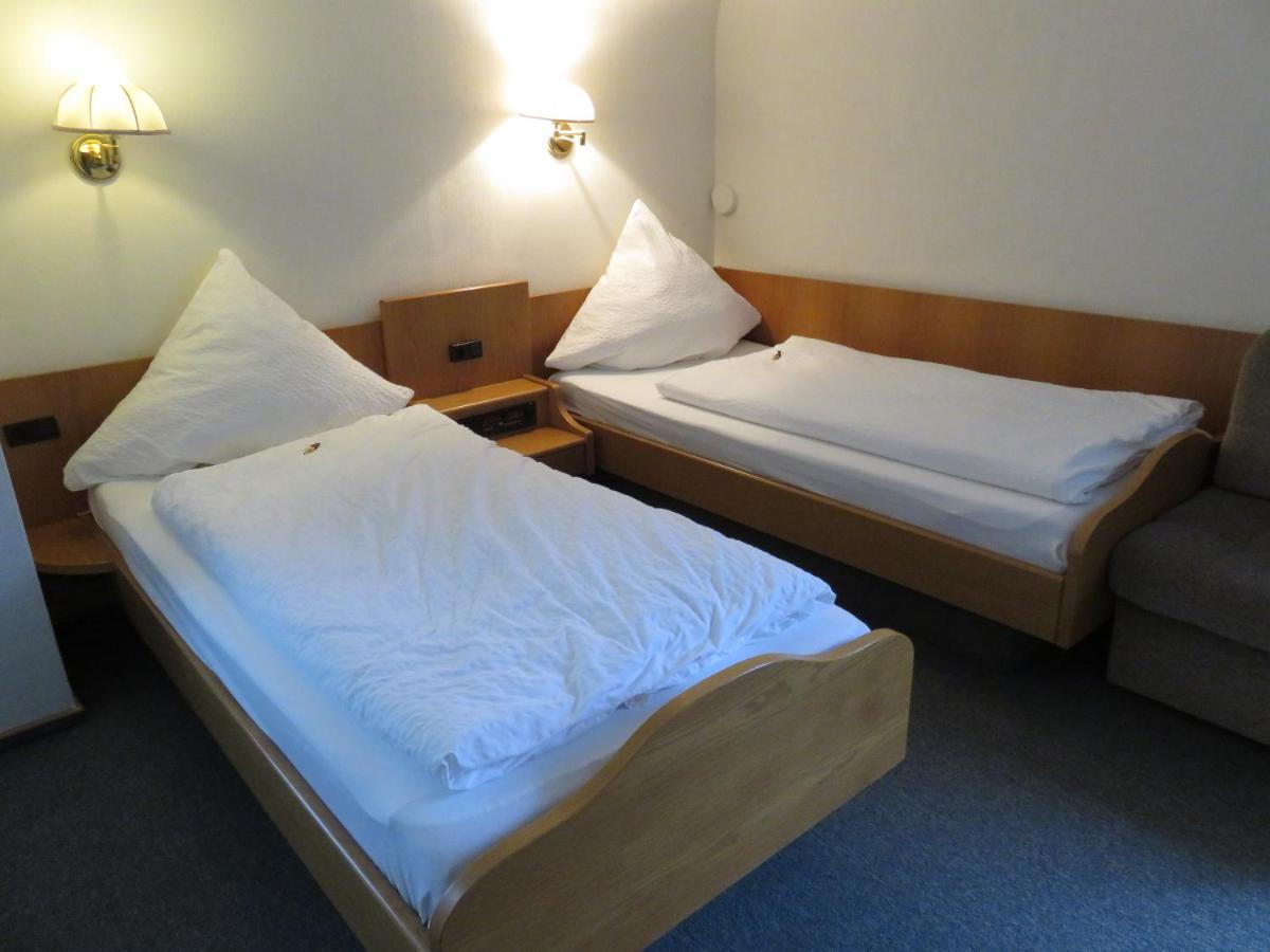Oberndorf am Neckar Gaestehaus Krone מראה חיצוני תמונה